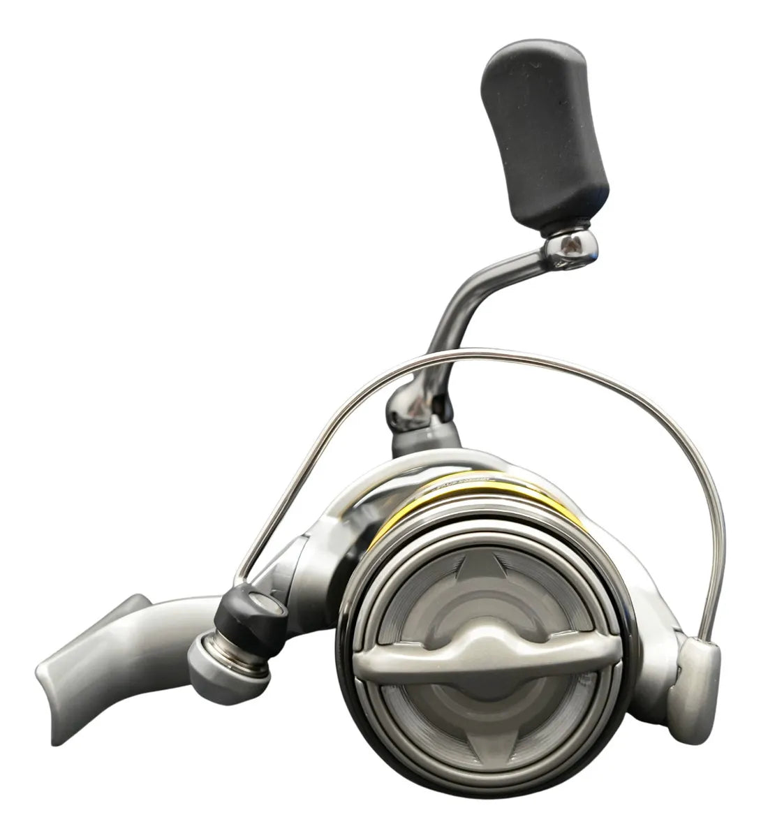 Carrete Okuma Avenger AV-500b | 5 rollos Vel. 5. 0:1 Arrastre 3 kg